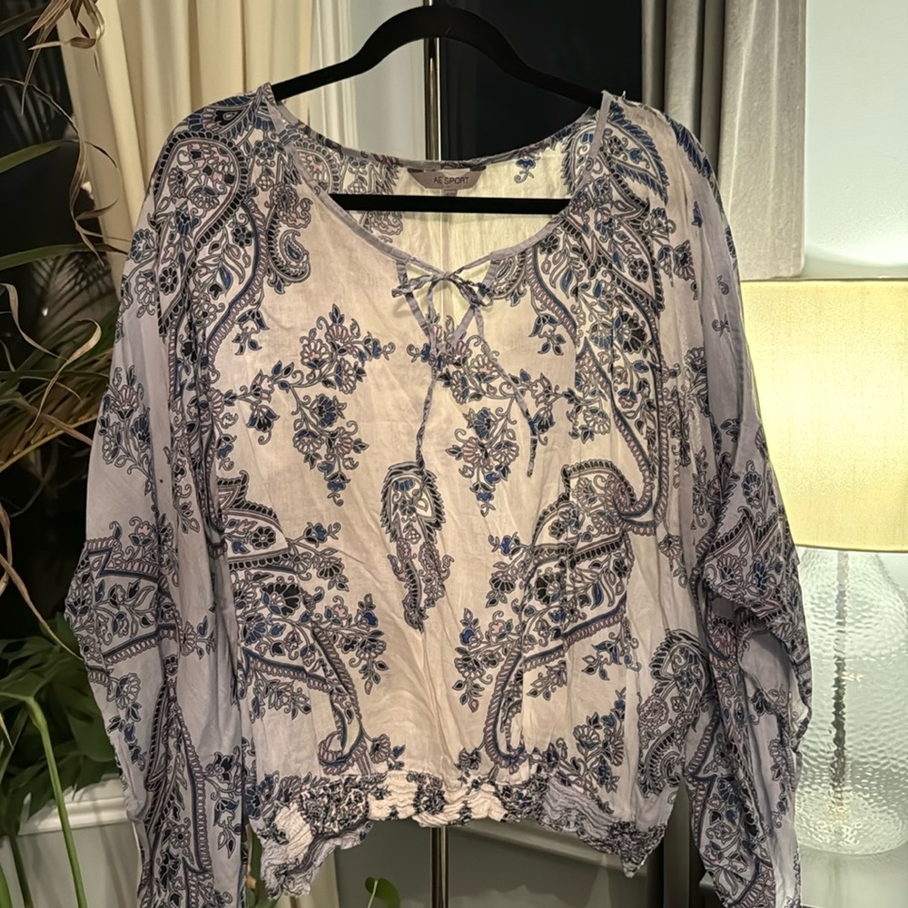 AE Sport blouse